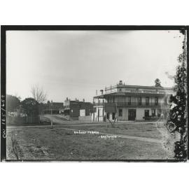 Moore's Eastwood Hotel, Railway Parade Eastwood