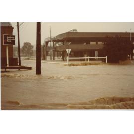 Flooding at corner of The Avenue and Hillview Lane, Eastwood, 1984