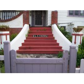 Elsinore, 20 Osborne Avenue, Putney: front steps