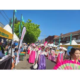 Performers in the Granny Smith parade, 2023