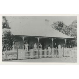William & Louisa Hay & family at 'Glen Ayr', West Ryde