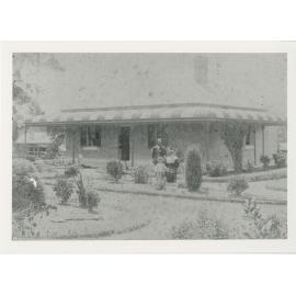 Andrew Jupp with daughter Ida Susannah Jupp & youngest son Cecil Stanley Jupp