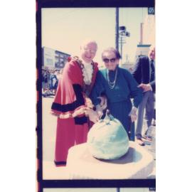 Mayor Mick Lardelli with Nellie Maude Hall, Granny Smith Festival