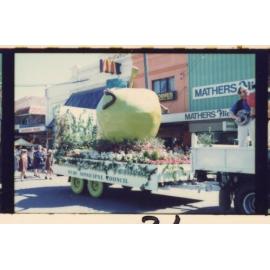 Ryde Municipal Council float, Granny Smith Festival