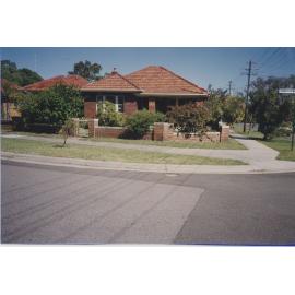 33 Crowley Crescent, Melrose Park