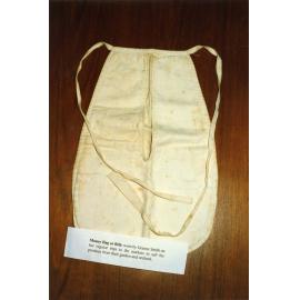 Money bag or belt: worn by Granny Smith