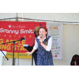 Big apple singing star contestant, Granny Smith Festival, 2019