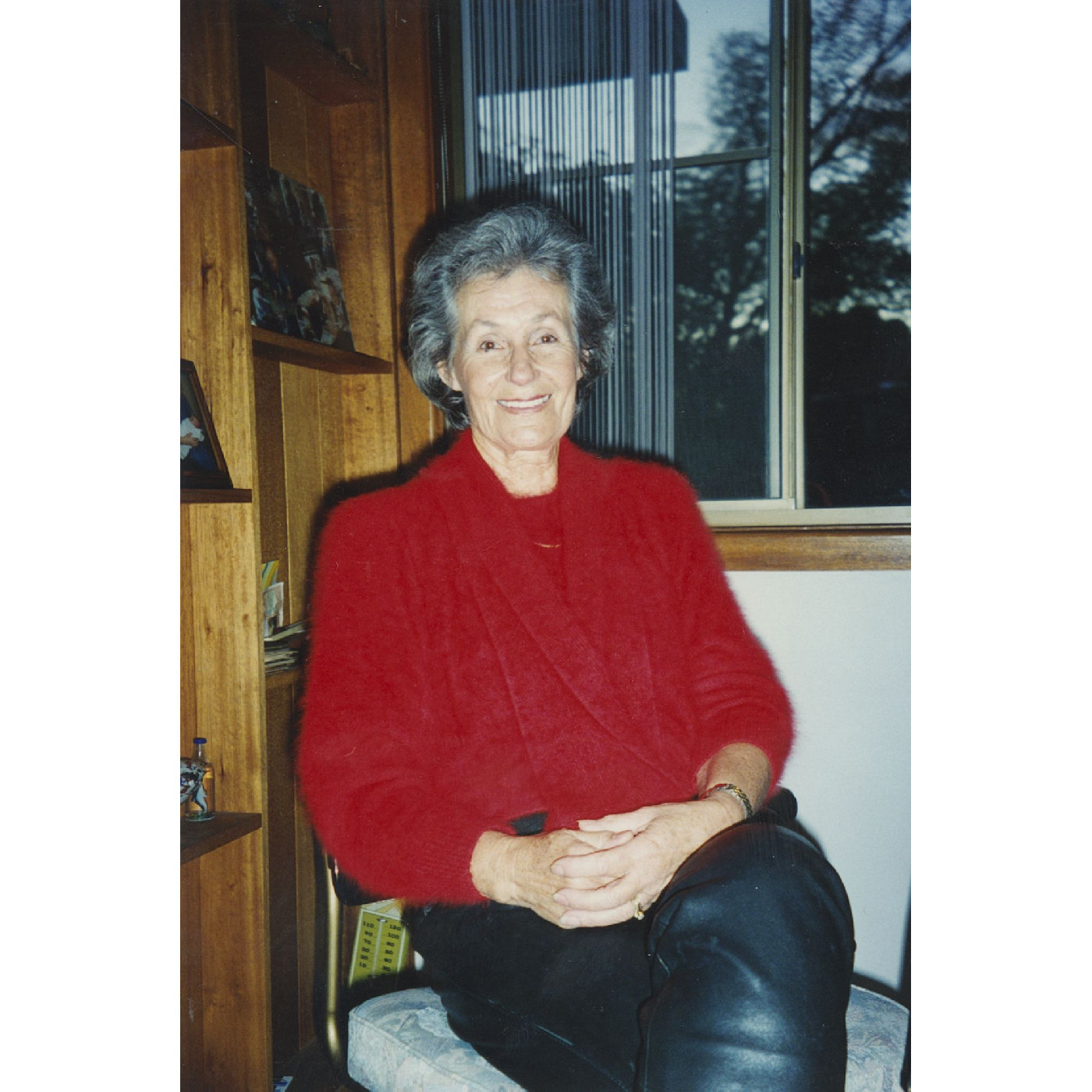 Oral history of Eva Dorothy (Dorothy) Walsh