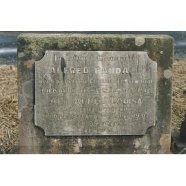 Randall: Headstone of Alfred and Agnes Louisa Randall