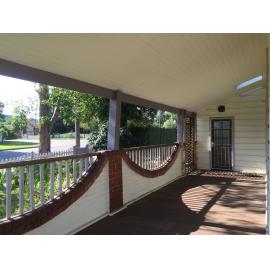 Elsinore, 20 Osborne Avenue, Putney: western verandah