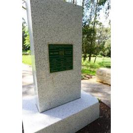 Korean War Memorial (back left), Meadowbank