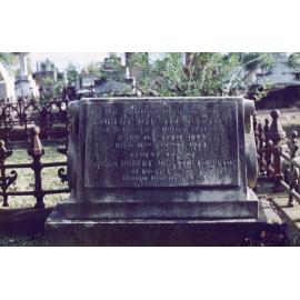 Barton: Headstone of Robert Darvall Barton 
