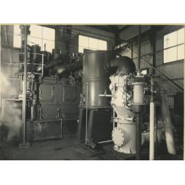 Potts Hill water pumping station : no. 9 unit showing triple expansion steam engine 