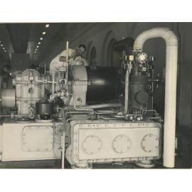  Ryde Pumping Station No.2 : Bellis & Morcom/Mather & Platt turbo-alternator no.1, steam turbine and reduction gearing