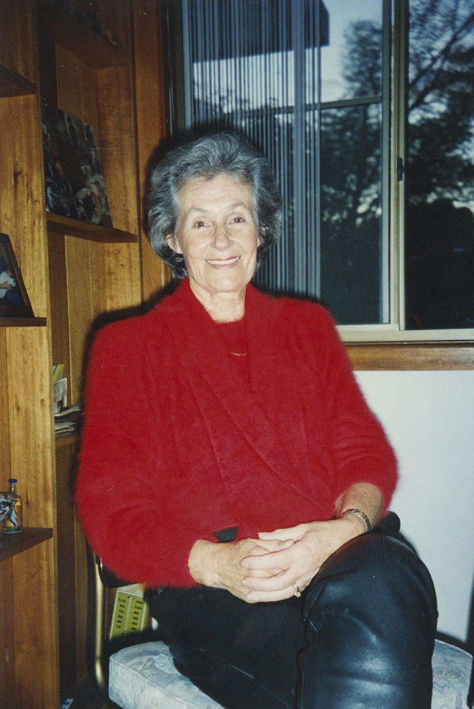 Oral history of Eva Dorothy (Dorothy) Walsh